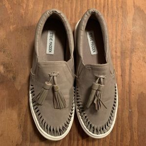 Steve Madden size 8 tan slip on sneaker